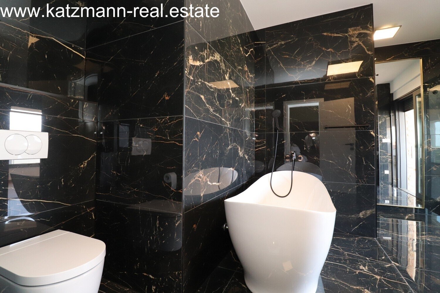 Exklusive Neubau-Villa mit Infinity- Pool und Meerblick - Vodice