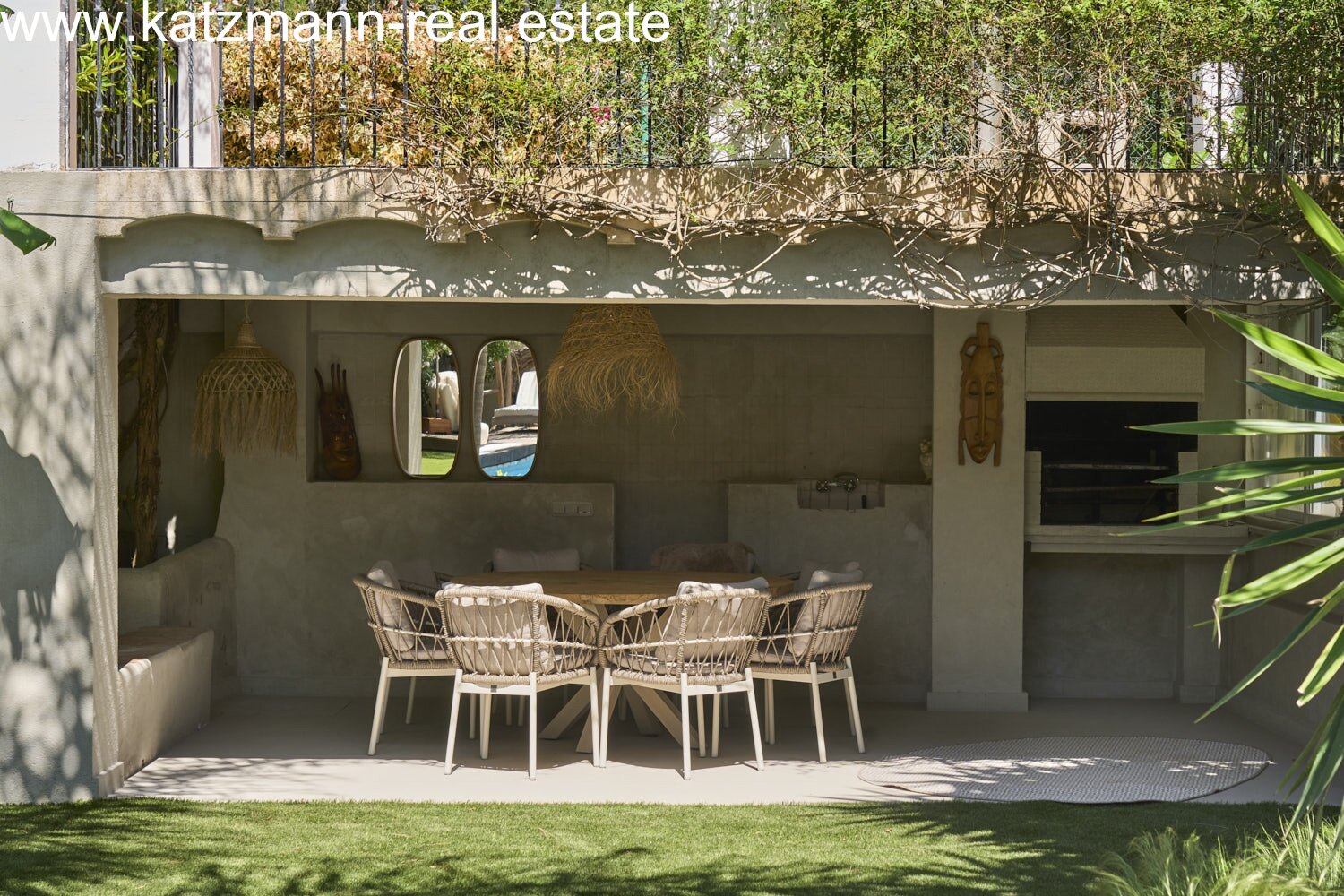 Yin Yang – Villa in Can Furnet