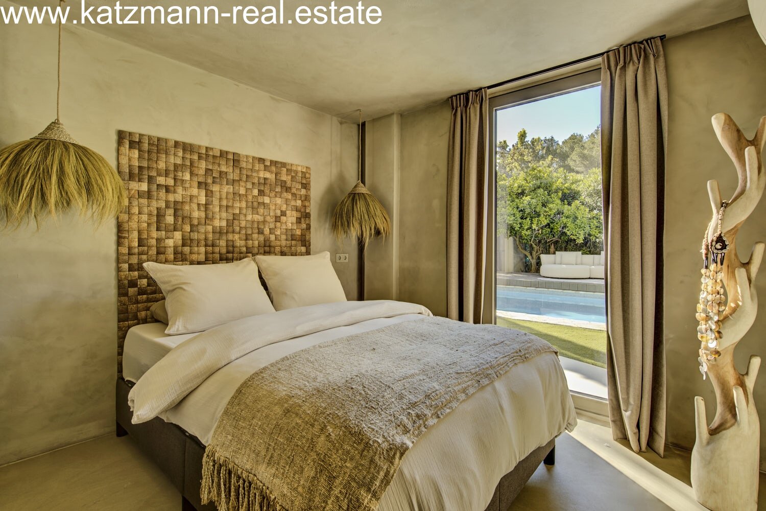 Yin Yang – Villa in Can Furnet