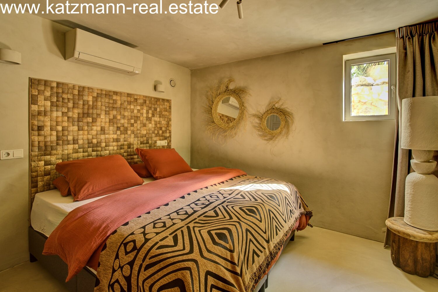 Yin Yang – Villa in Can Furnet