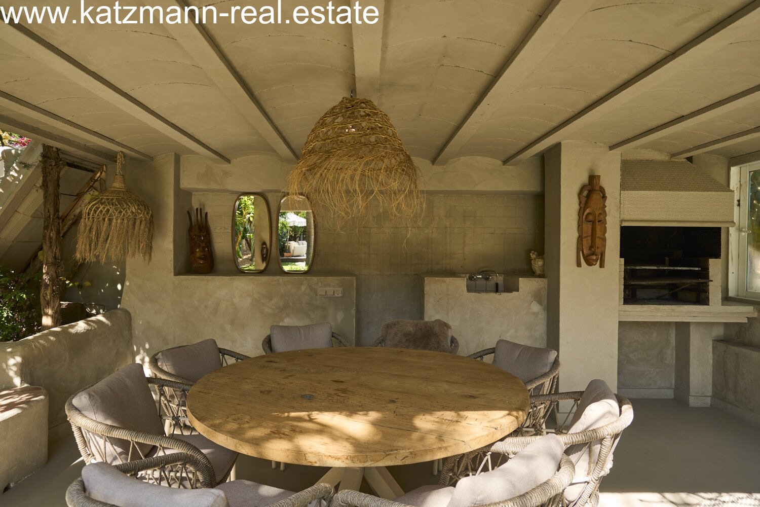 Yin Yang – Villa in Can Furnet