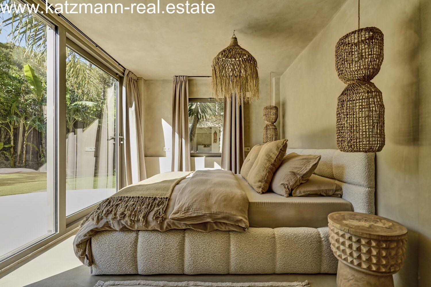 Yin Yang – Villa in Can Furnet