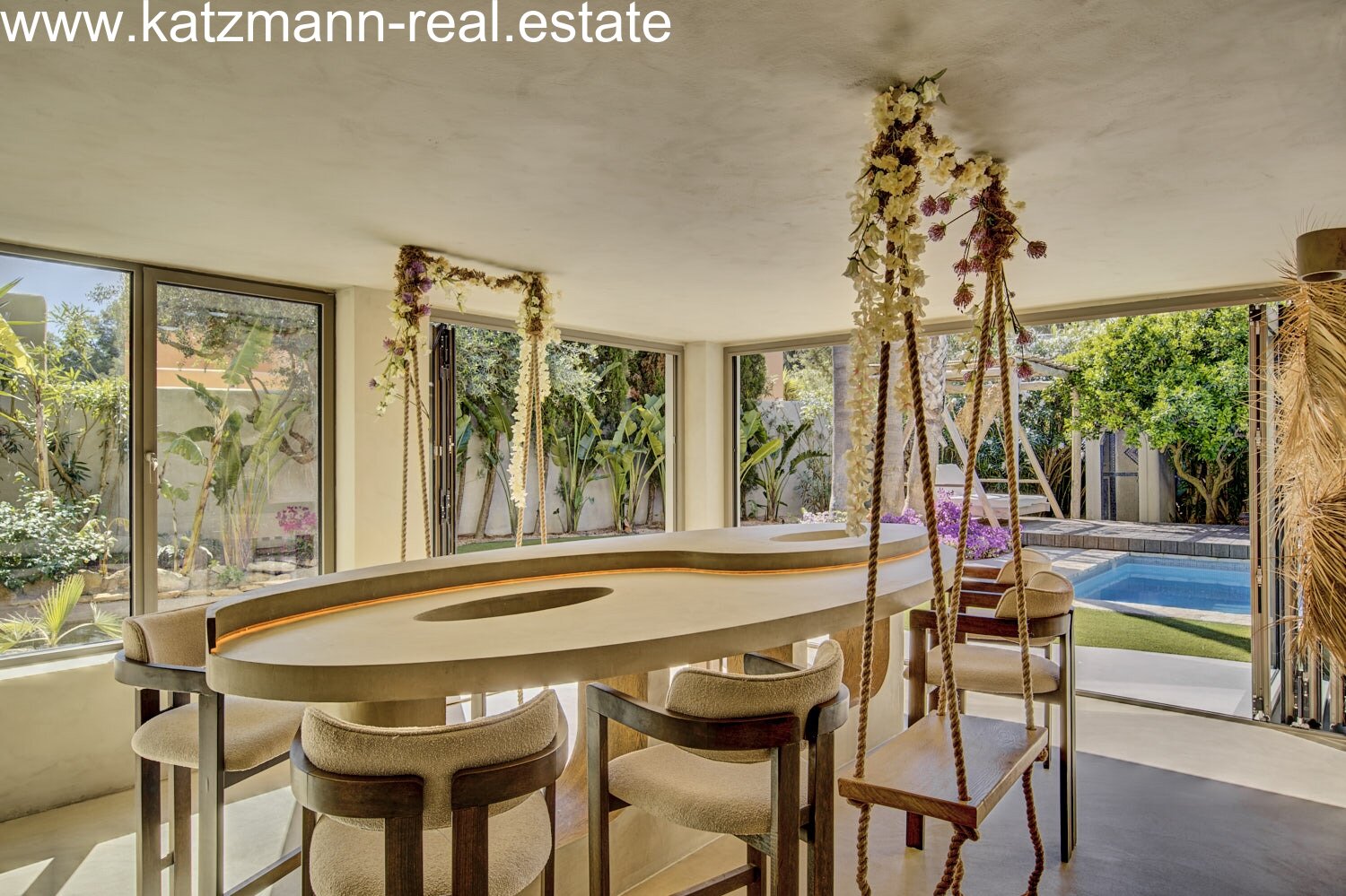 Yin Yang – Villa in Can Furnet