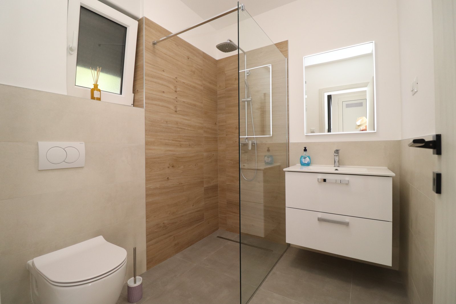 274492 - Villa in Tisno