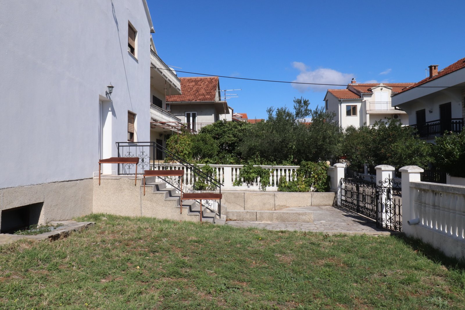280073 - Villa in Vodice