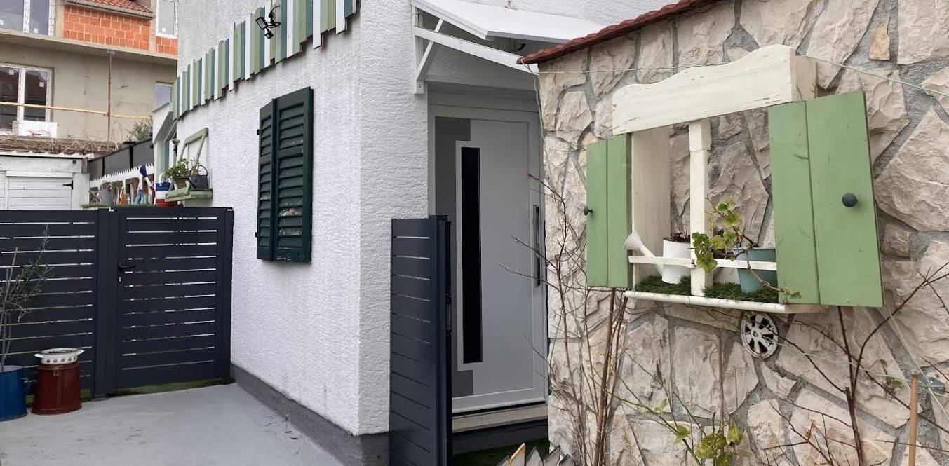 654658 - Wohnung in Vodice