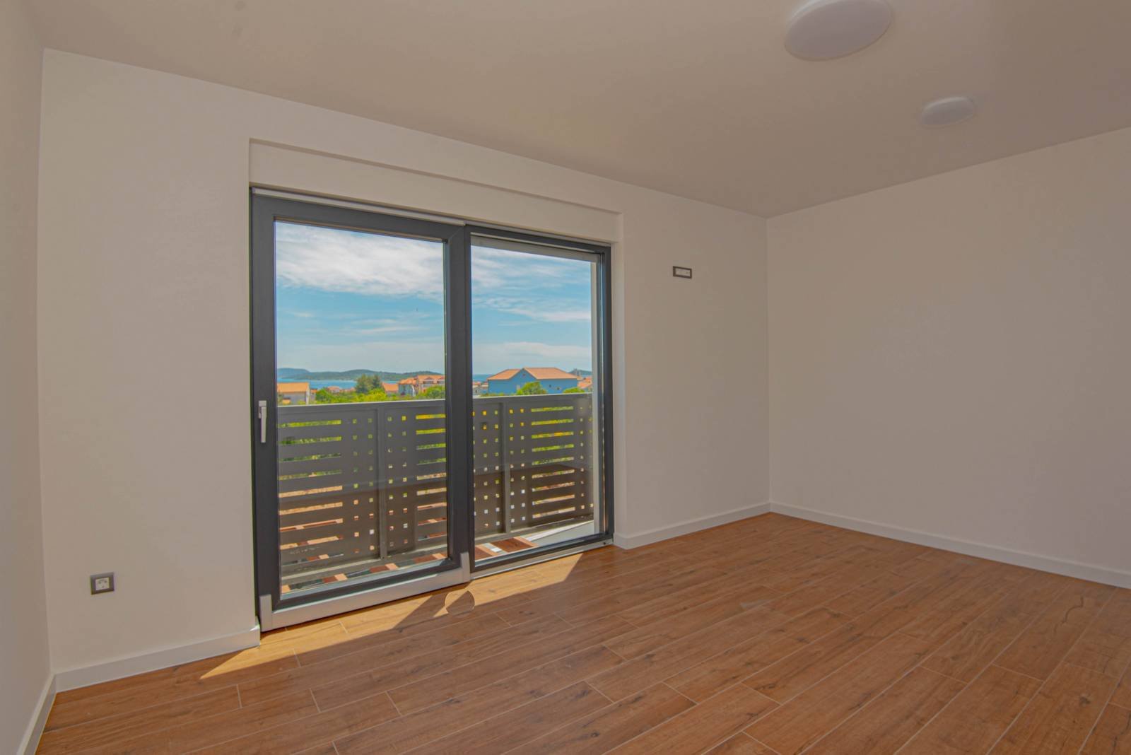 564961 - Villa in Vodice