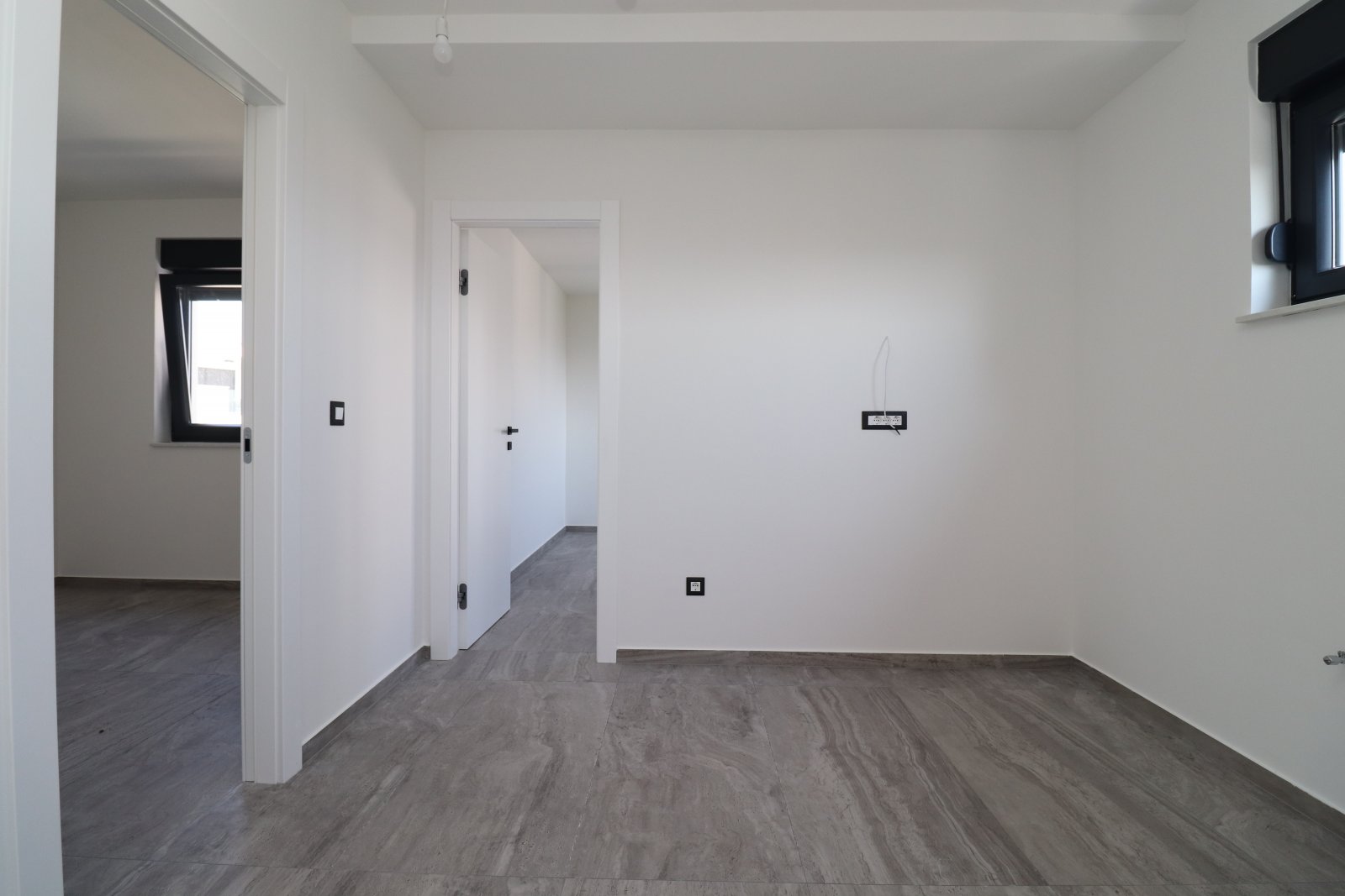 273700 - Wohnung in Murter