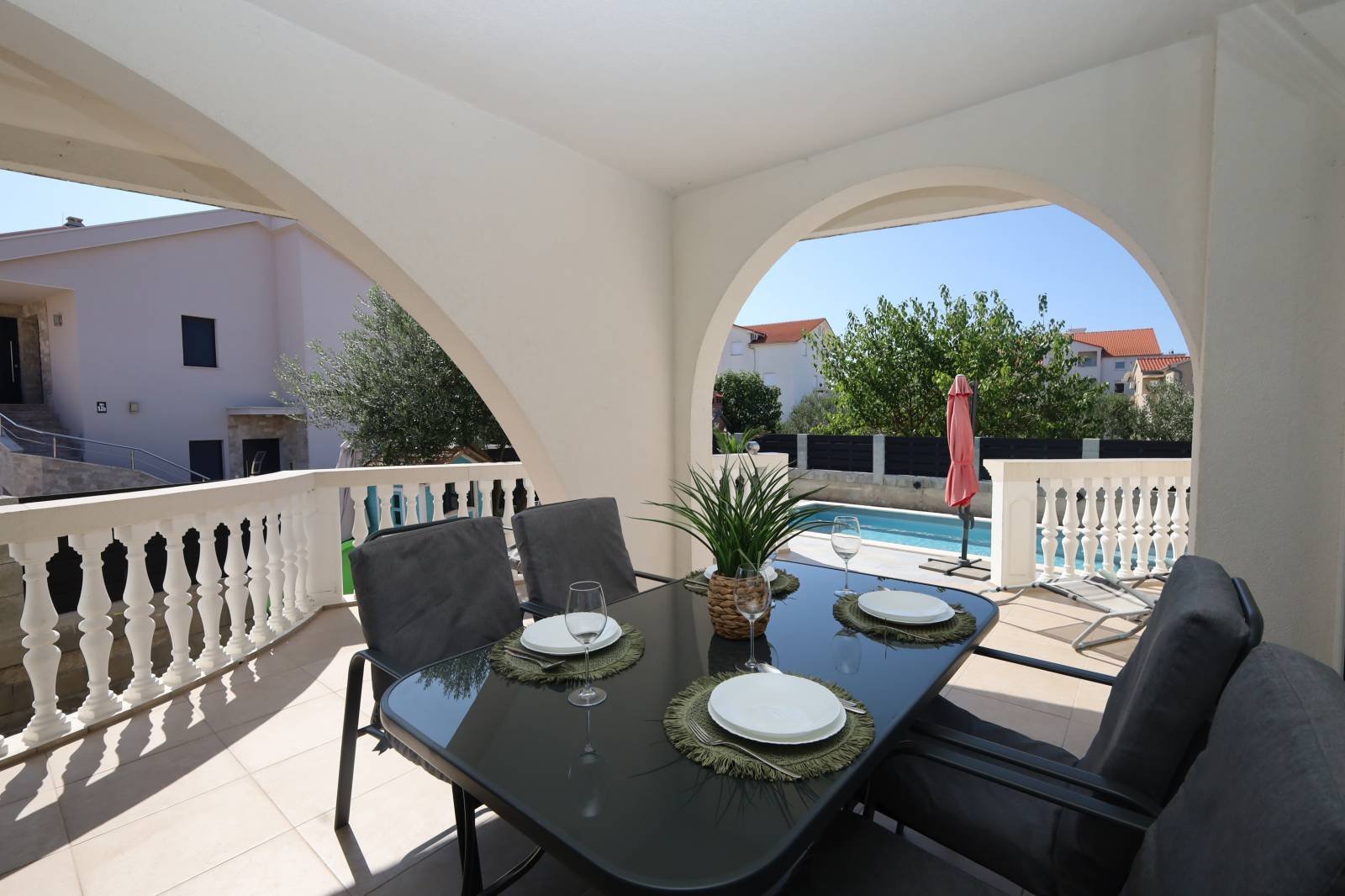 621077 - Villa in Vodice