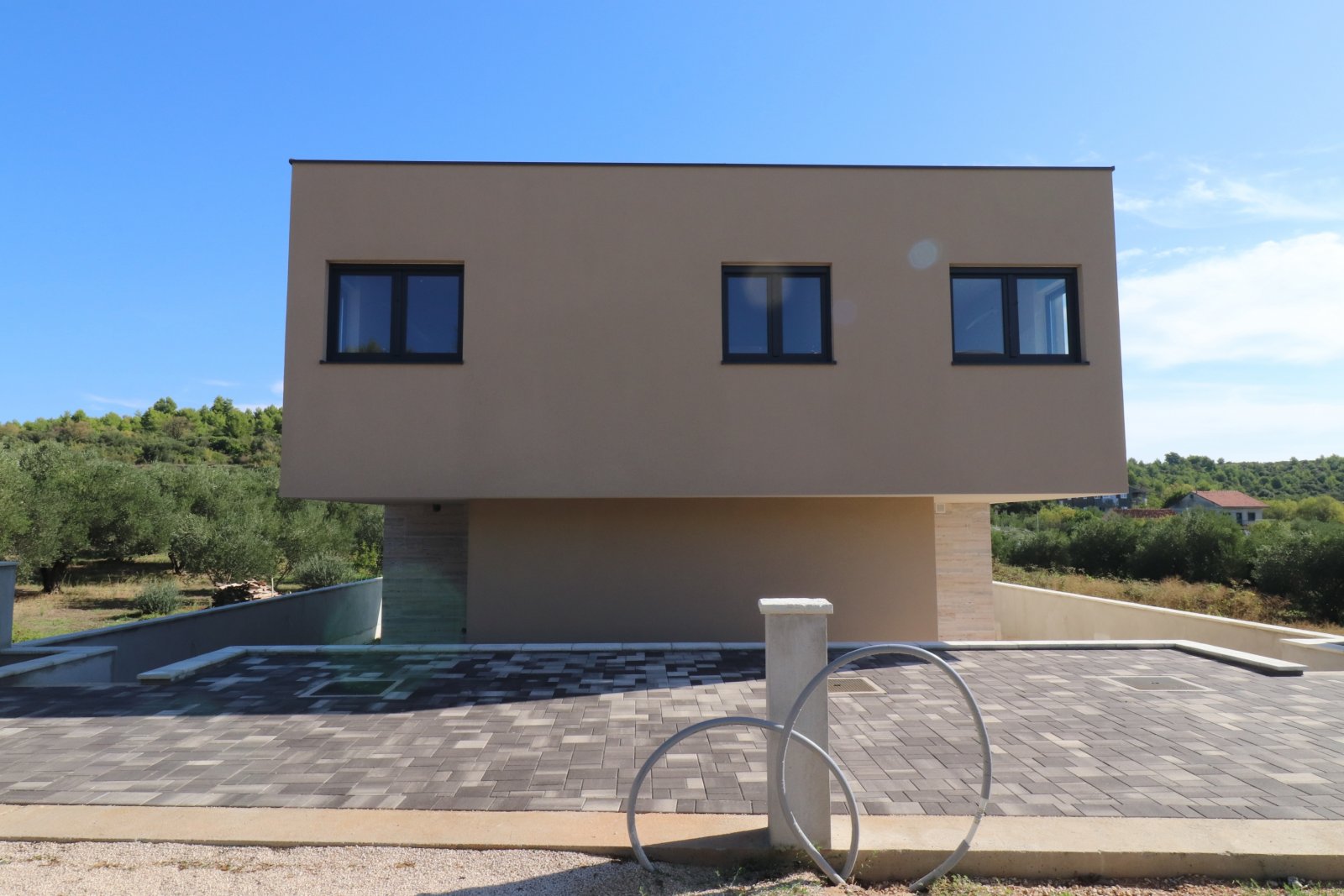 277777 - Villa in Tisno
