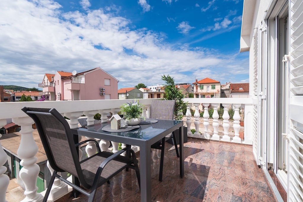 288587 - Villa in Vodice