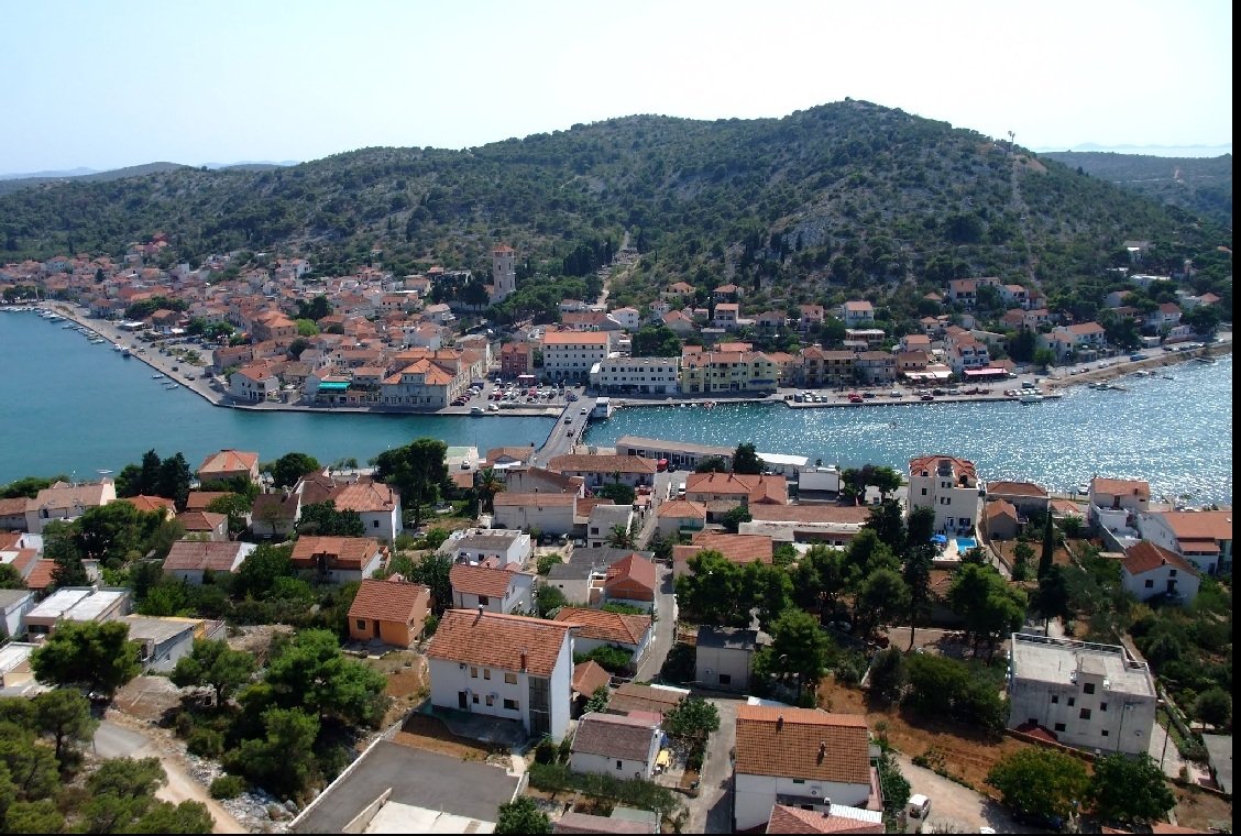 276057 - Wohnung in Tisno