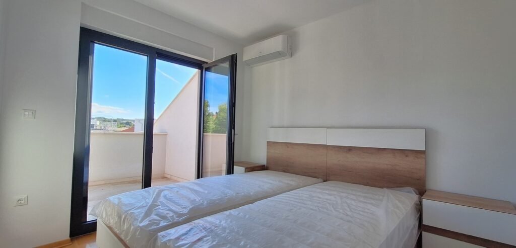 275004 - Wohnung in Primošten