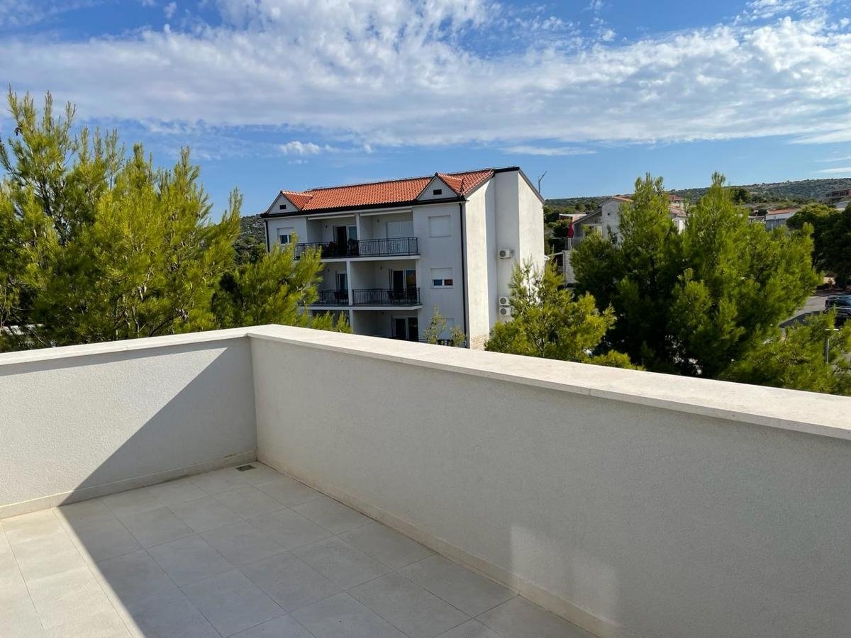 275004 - Wohnung in Primošten