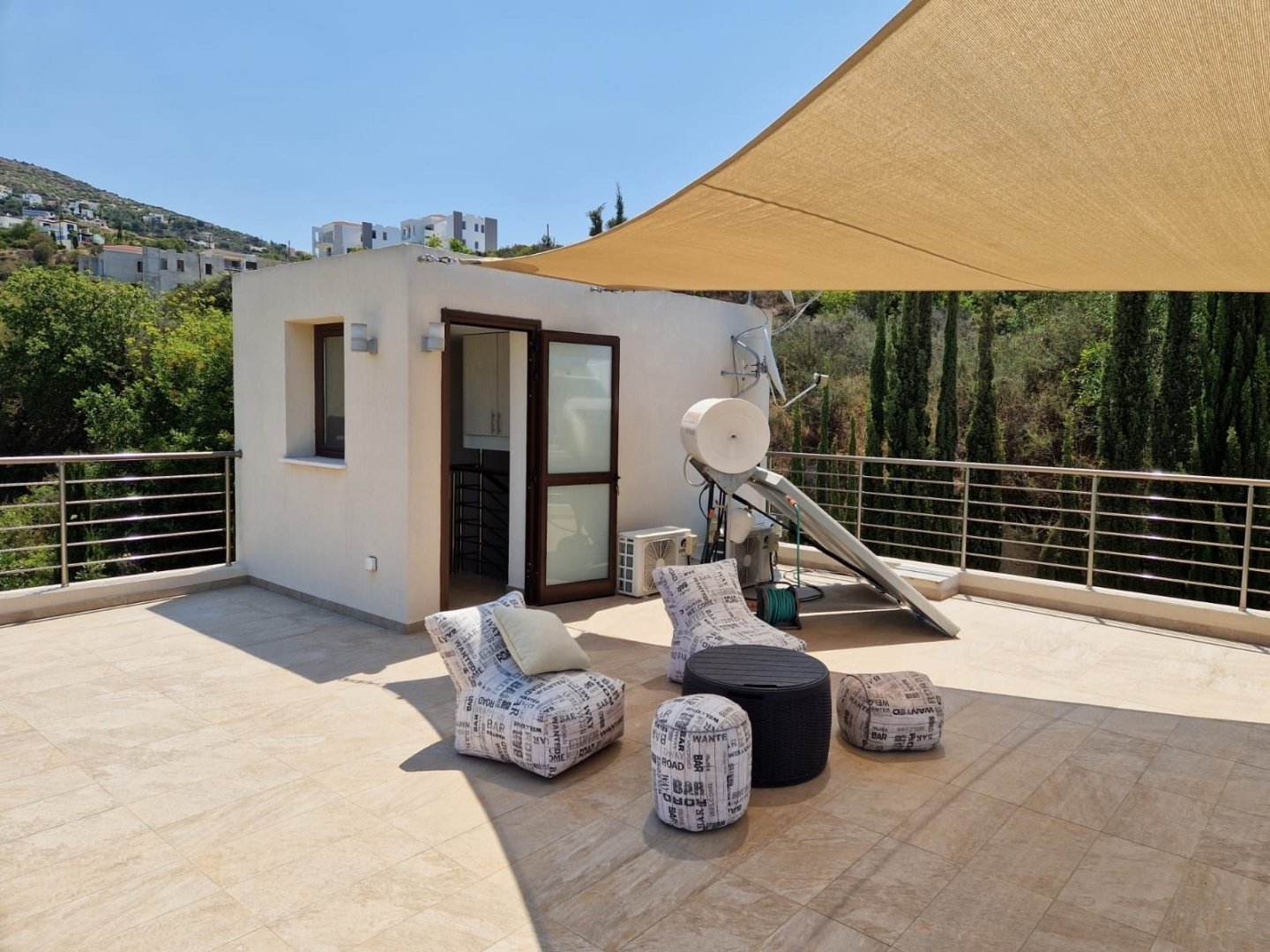2 Storey 3 Bedrooms 3 bathtoom beautiful Villa with private swimming pool 7x3,5, fully furnished and equipped,
heated floors, barbeque ares, giverex