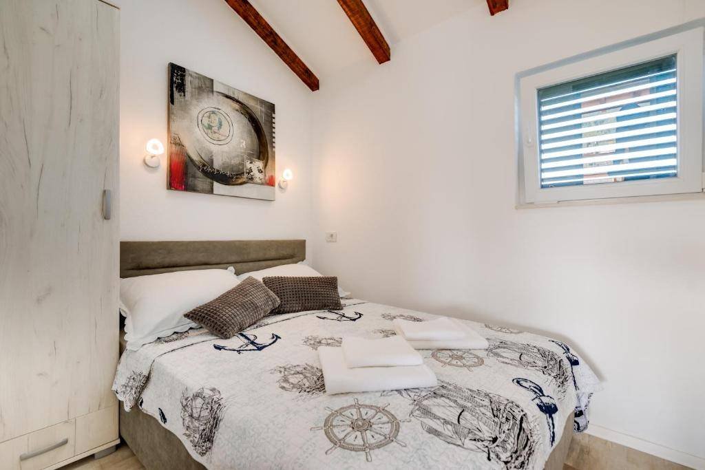 601525 - Villa in Šibenik - Okolica