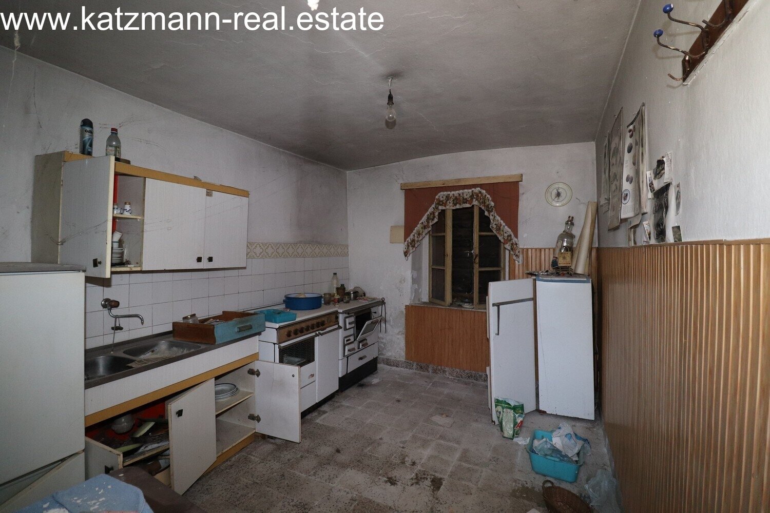 Renovierungsobjekt in Strandnähe - Brodarica