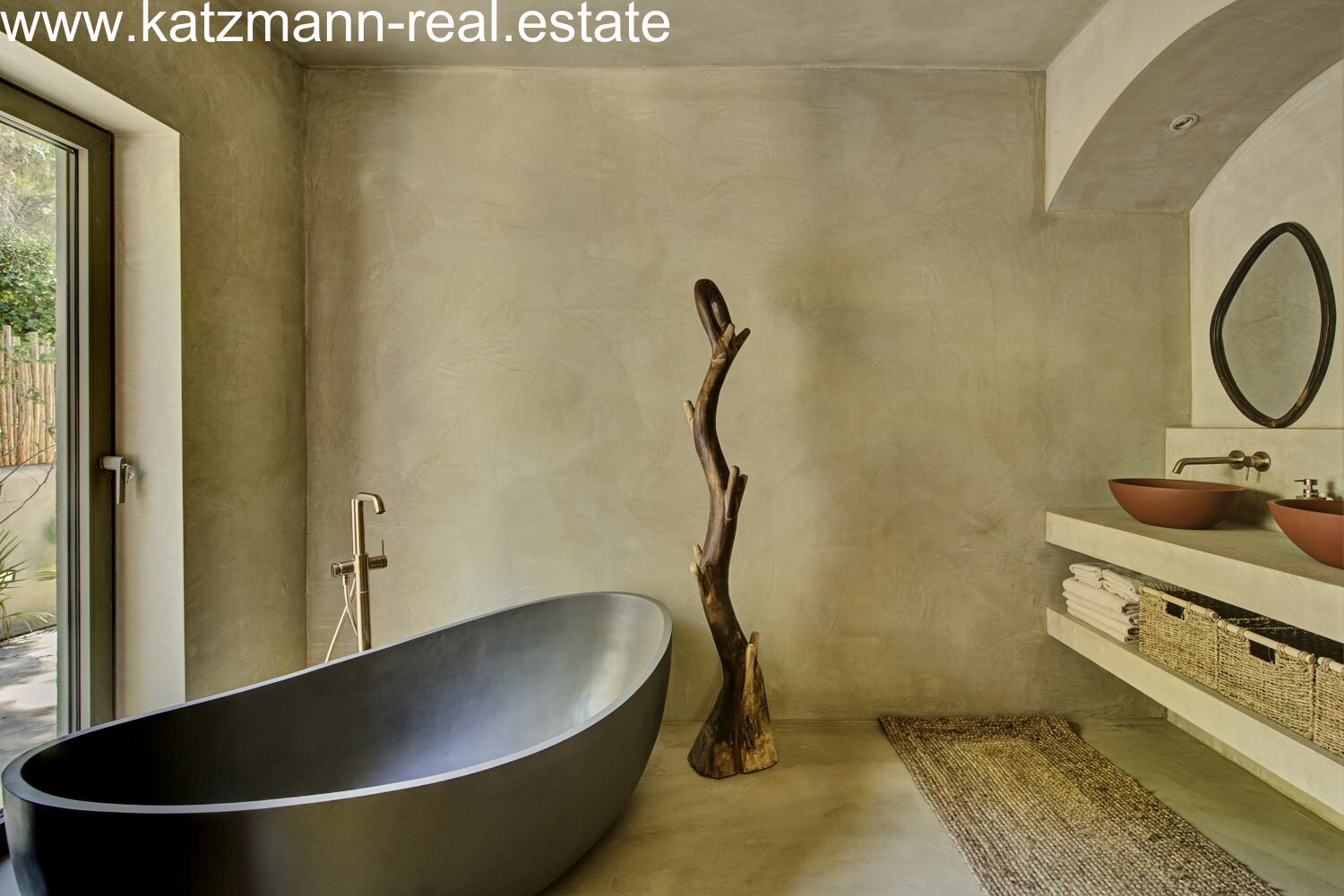 Yin Yang – Villa in Can Furnet