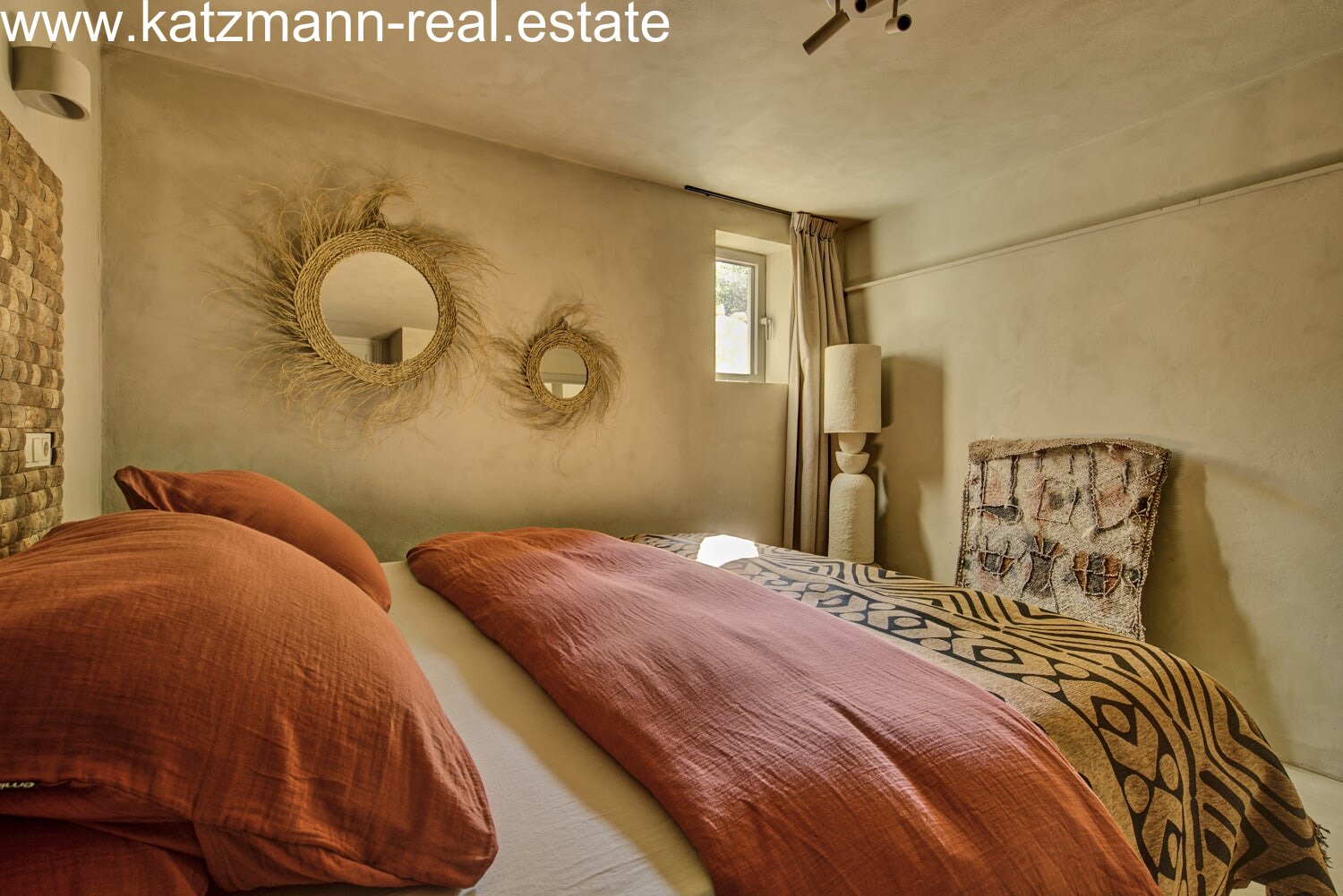 Yin Yang – Villa in Can Furnet