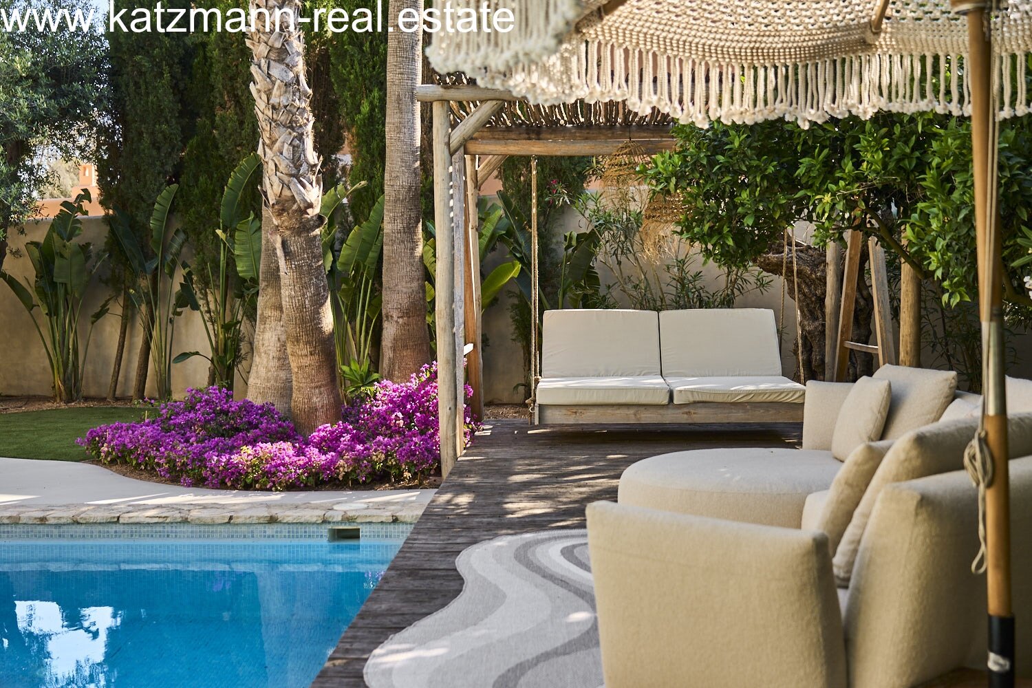 Yin Yang – Villa in Can Furnet