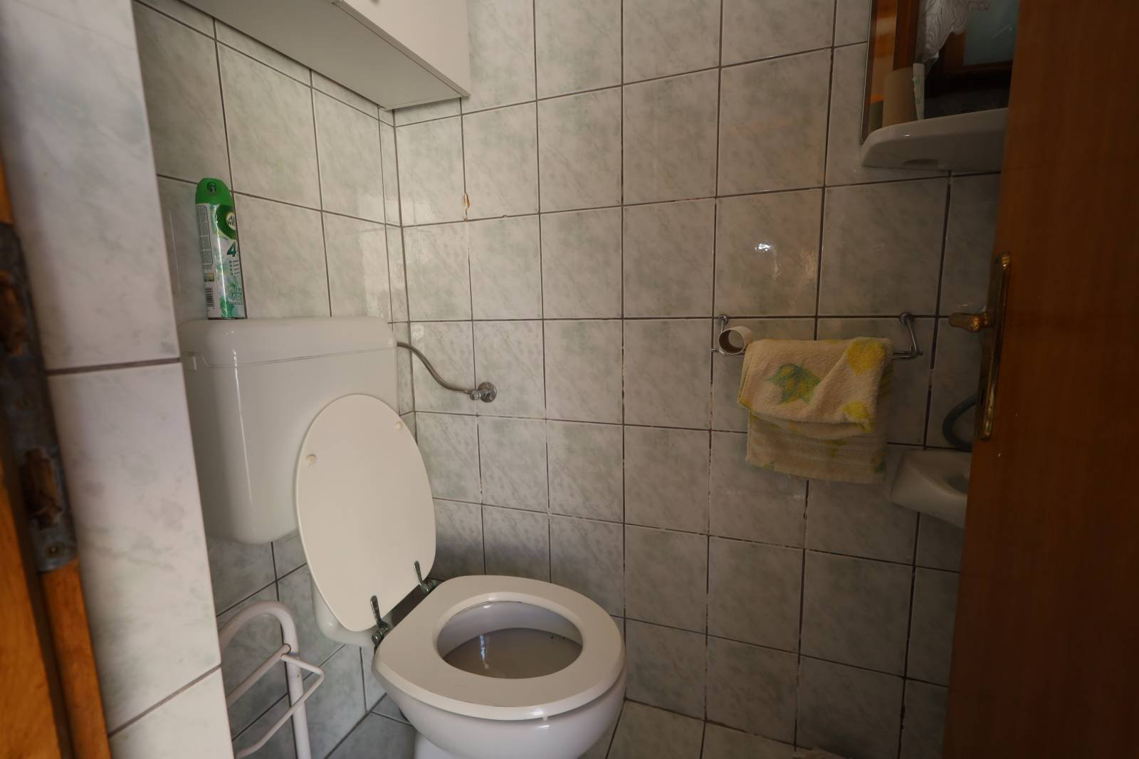 648424 - Villa in Vodice