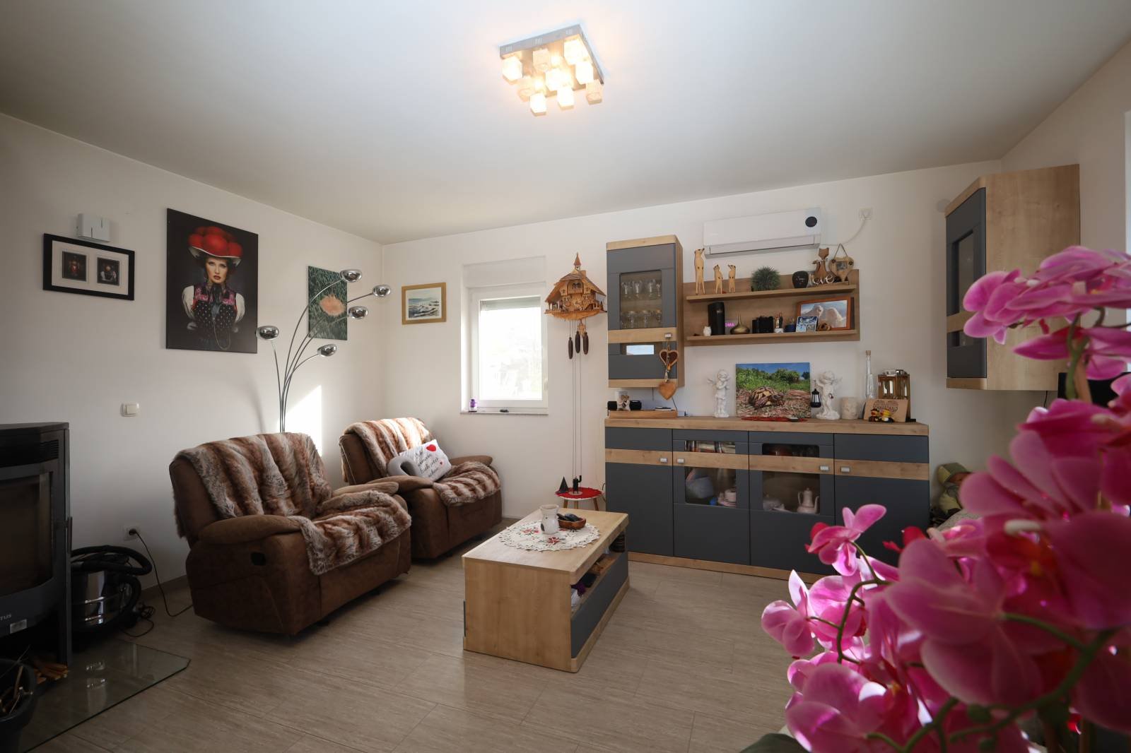 650060 - Villa in Polača