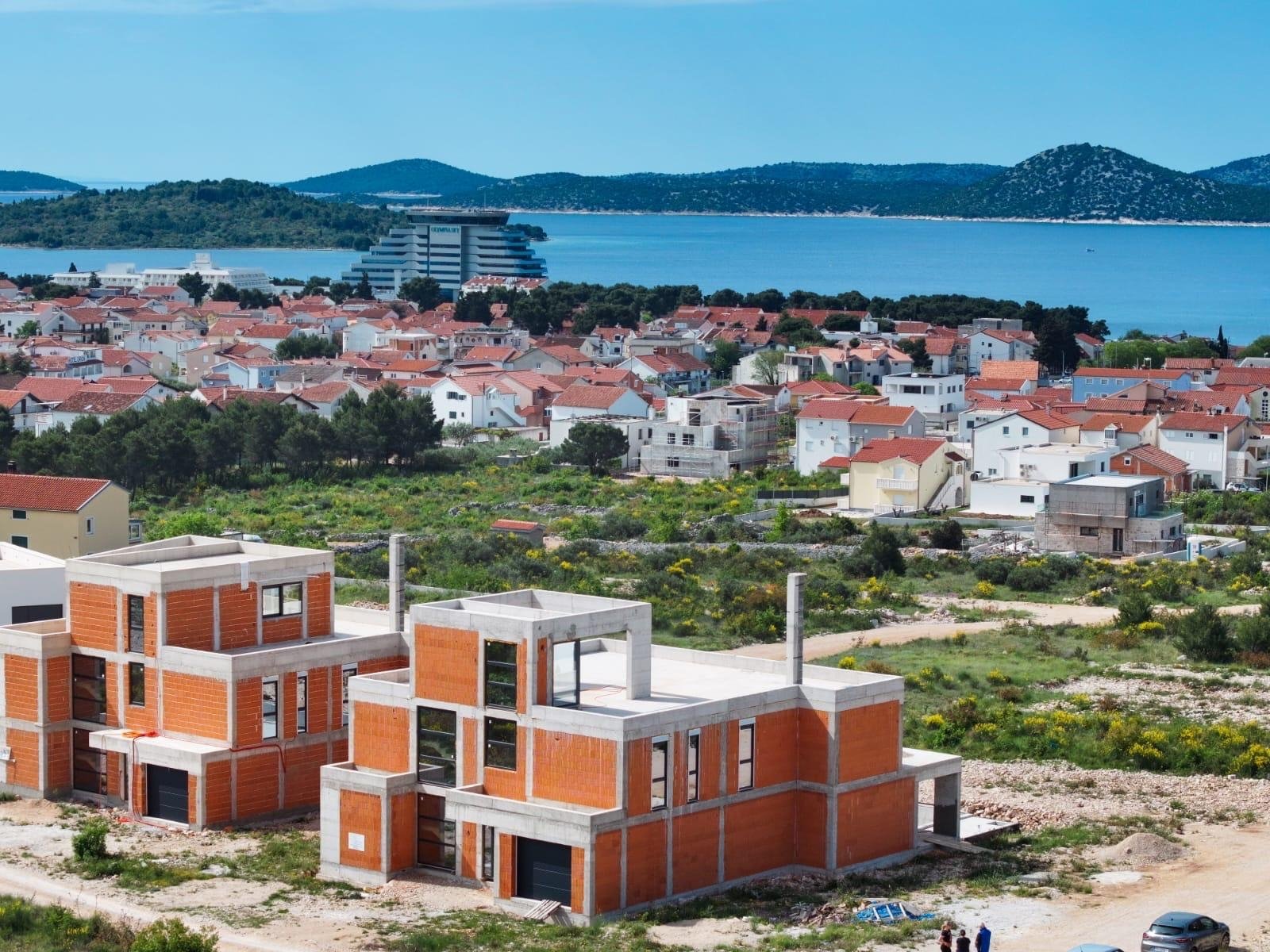 501201 - Villa in Vodice