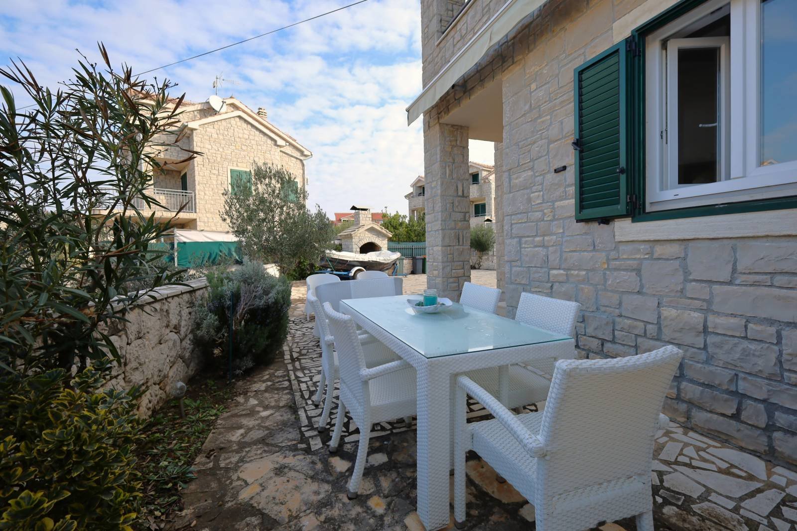 571368 - Villa in Vodice