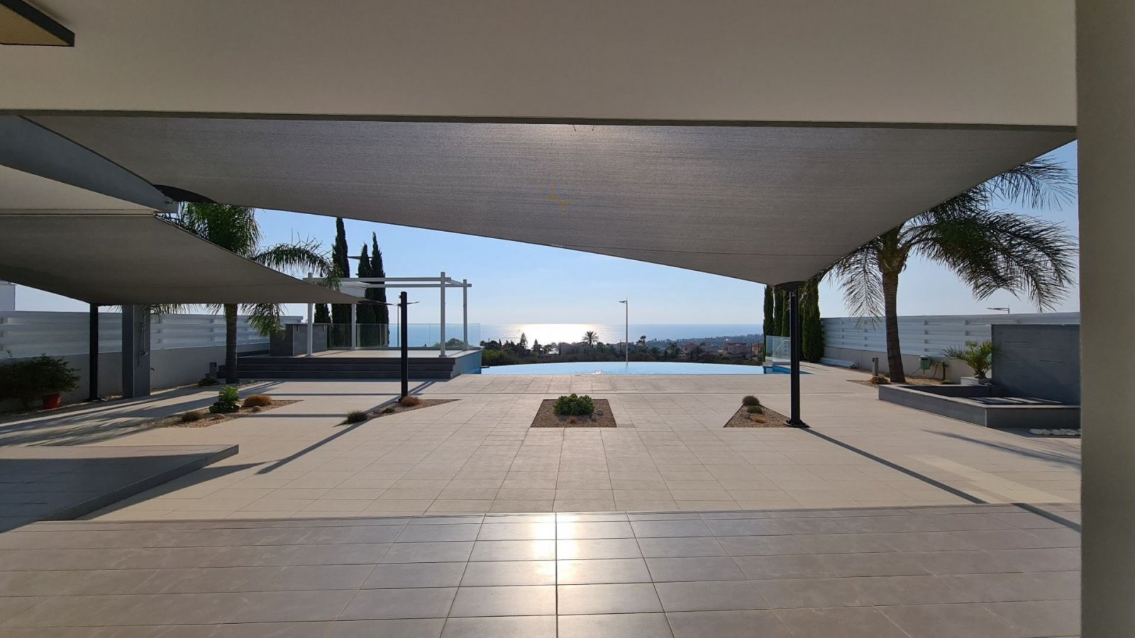 For sale: This beautiful detached villa in Pegeia - Sea Caves offers spacious living in one of the areas most sought-after locations. With an internal
