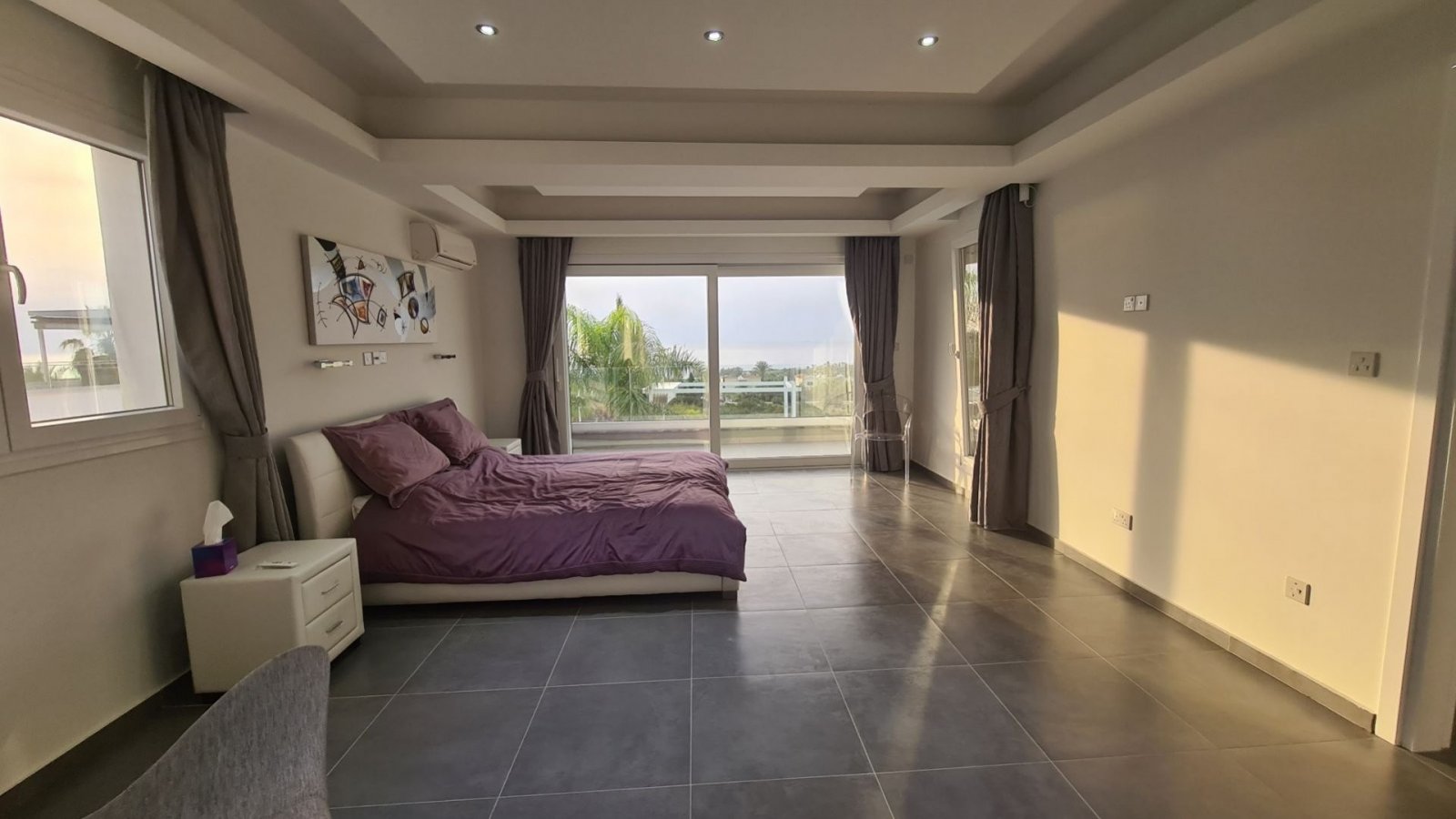 For sale: This beautiful detached villa in Pegeia - Sea Caves offers spacious living in one of the areas most sought-after locations. With an internal