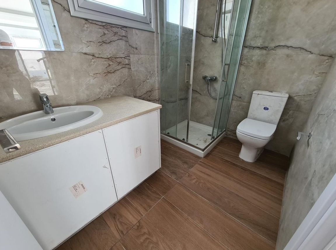 International Villas available Villa 2

This project consists of 5 Large Luxury Villas just a few meters from the International school located in Anav