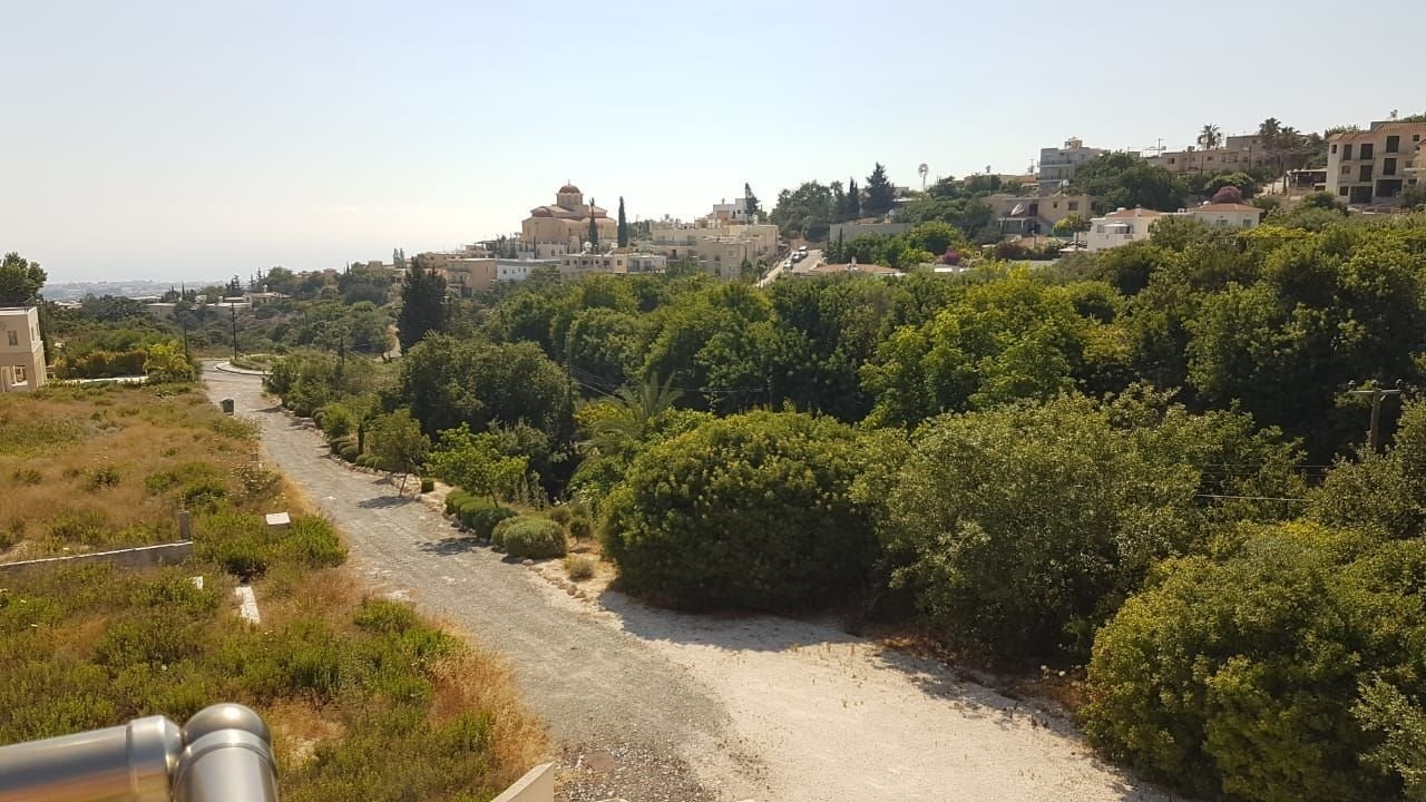 2 Storey 3 Bedrooms 3 bathtoom beautiful Villa with private swimming pool 7x3,5, fully furnished and equipped,
heated floors, barbeque ares, giverex