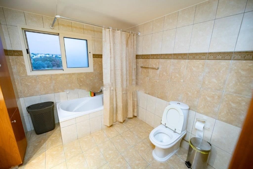 An extremely beautiful four-bedroom, four-bathroom superb detached villa located in the renowned area of Anarita Village.

It is set in an excellent a