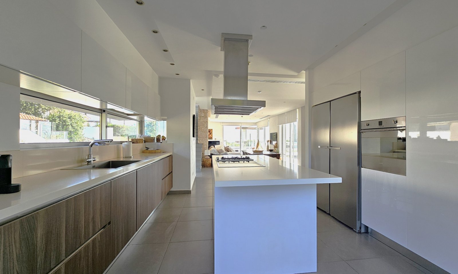 Modern 5-Bedroom Villa for Sale in Konia, Paphos – Ideal Investment in Cyprus
Discover this exceptional villa for sale in Konia, Paphos, offering the