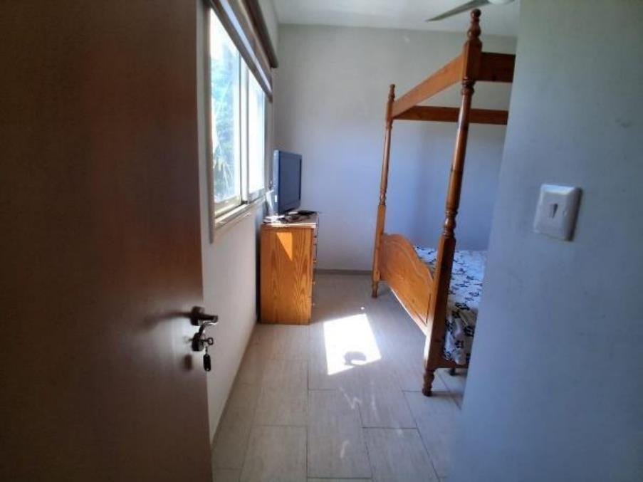 For sale is a resale apartment offering a generous 50 m² of internal space. This well-planned home features one comfortable bedroom and one bathroom, 