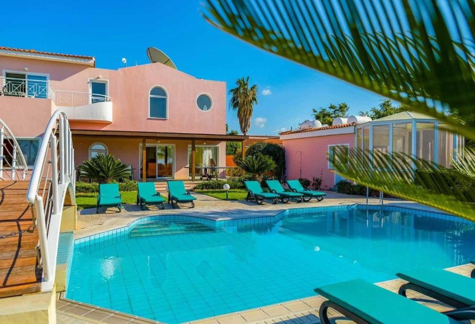 Luxury 4 Bedroom Villa for Sale in Coral Bay, Paphos
A rare opportunity to purchase a spacious four-bedroom villa in Coral Bay, Paphos, one of the mo