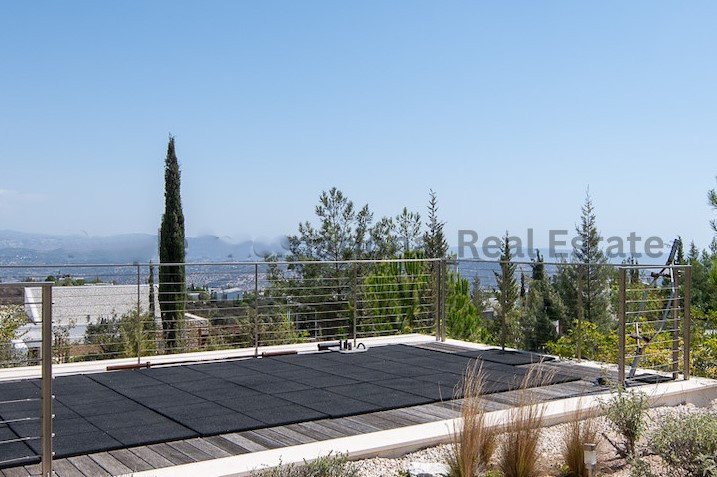 Resale Villa for sale, ready for delivery.
This elegant luxury villa for sale in Minthis Hills, Tsada, offers an exceptional opportunity to own a prem