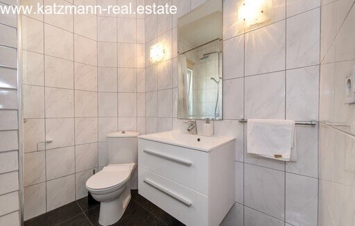 Freistehendes Erdgeschosshaus mit Garten - Vodice