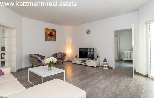 Freistehendes Erdgeschosshaus mit Garten - Vodice