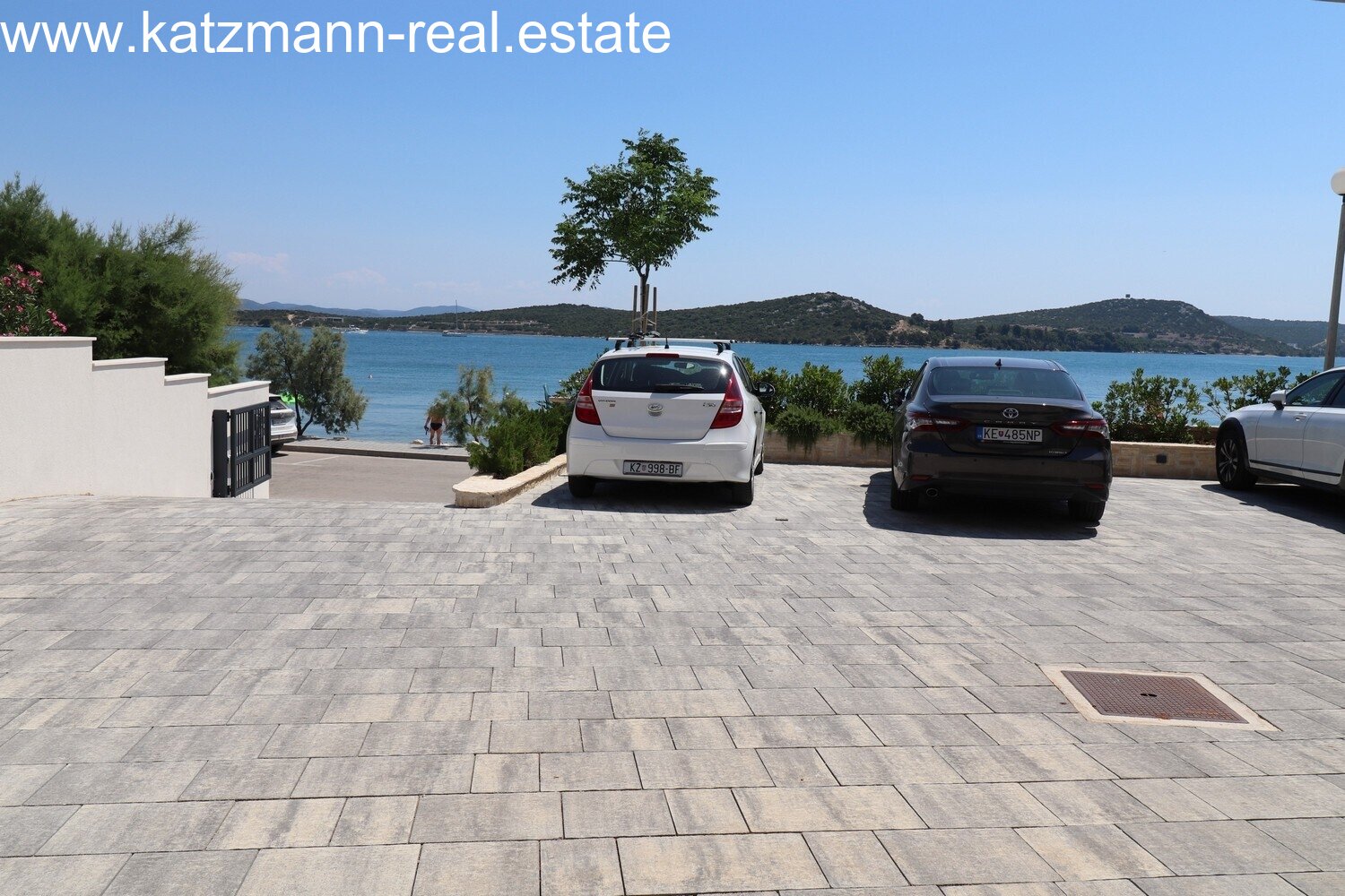 Neubau-Wohnung in erster Meereslage mit Panoramablick - Betina, Tisno