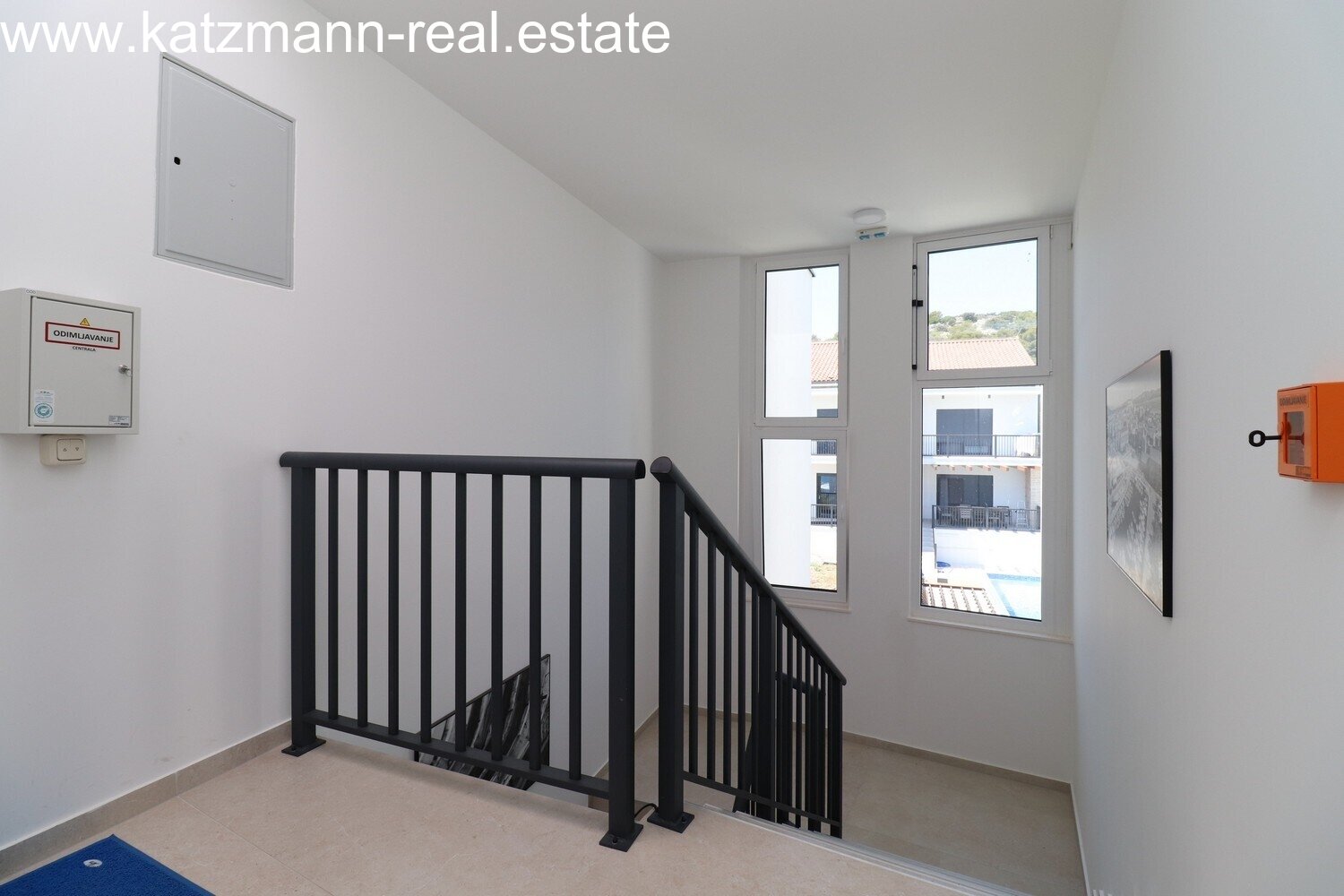 Neubau-Wohnung in erster Meereslage mit Panoramablick - Betina, Tisno