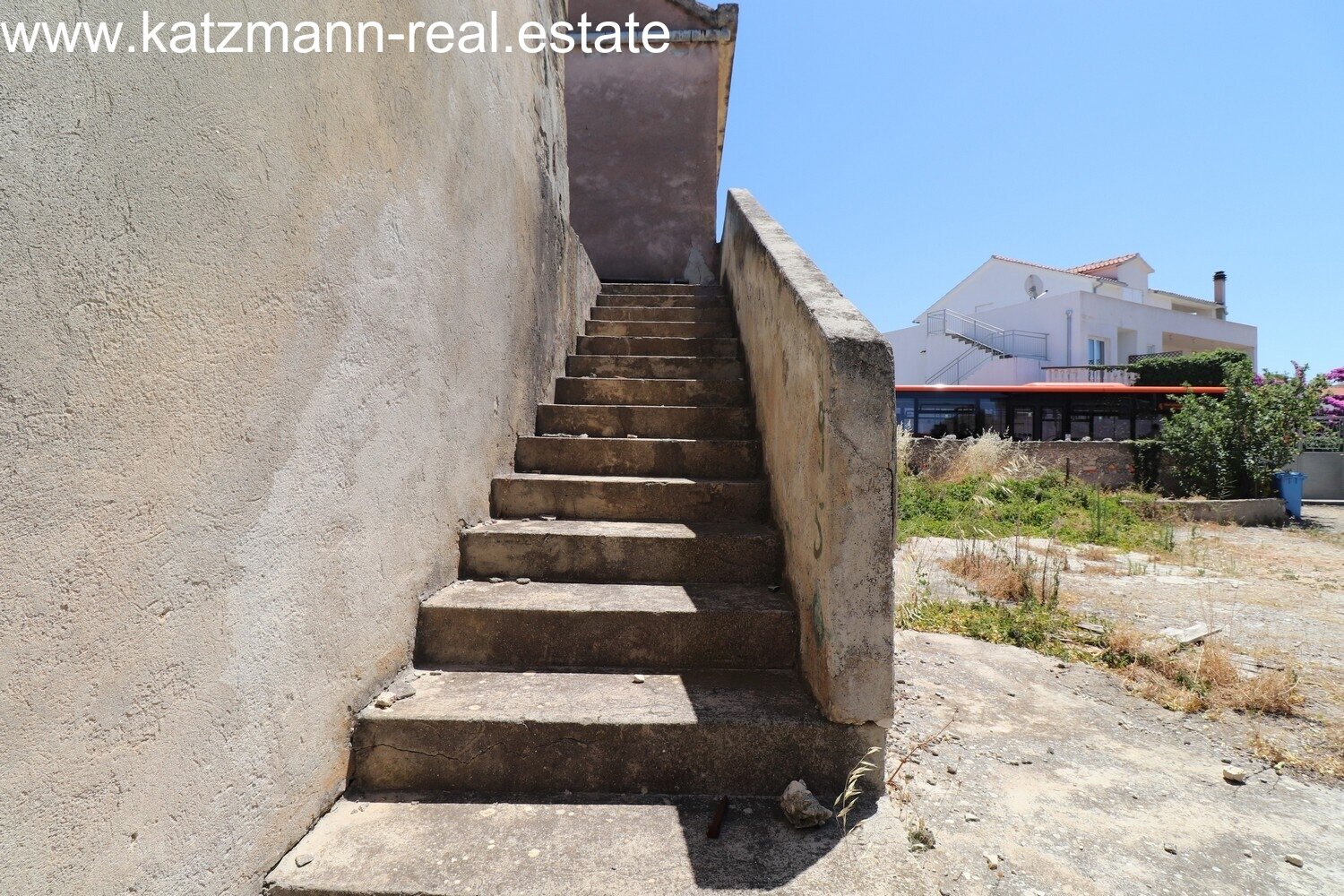 Renovierungsobjekt in Strandnähe - Brodarica