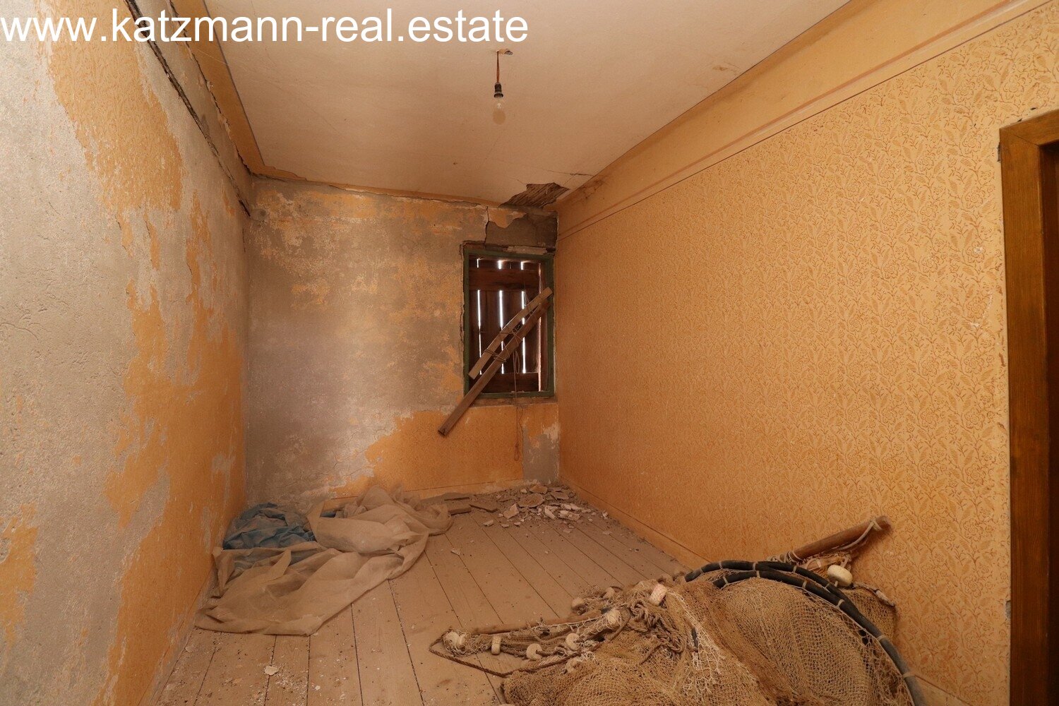 Renovierungsobjekt in Strandnähe - Brodarica