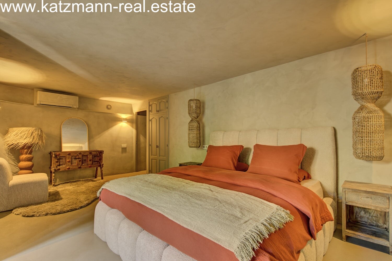 Yin Yang – Villa in Can Furnet