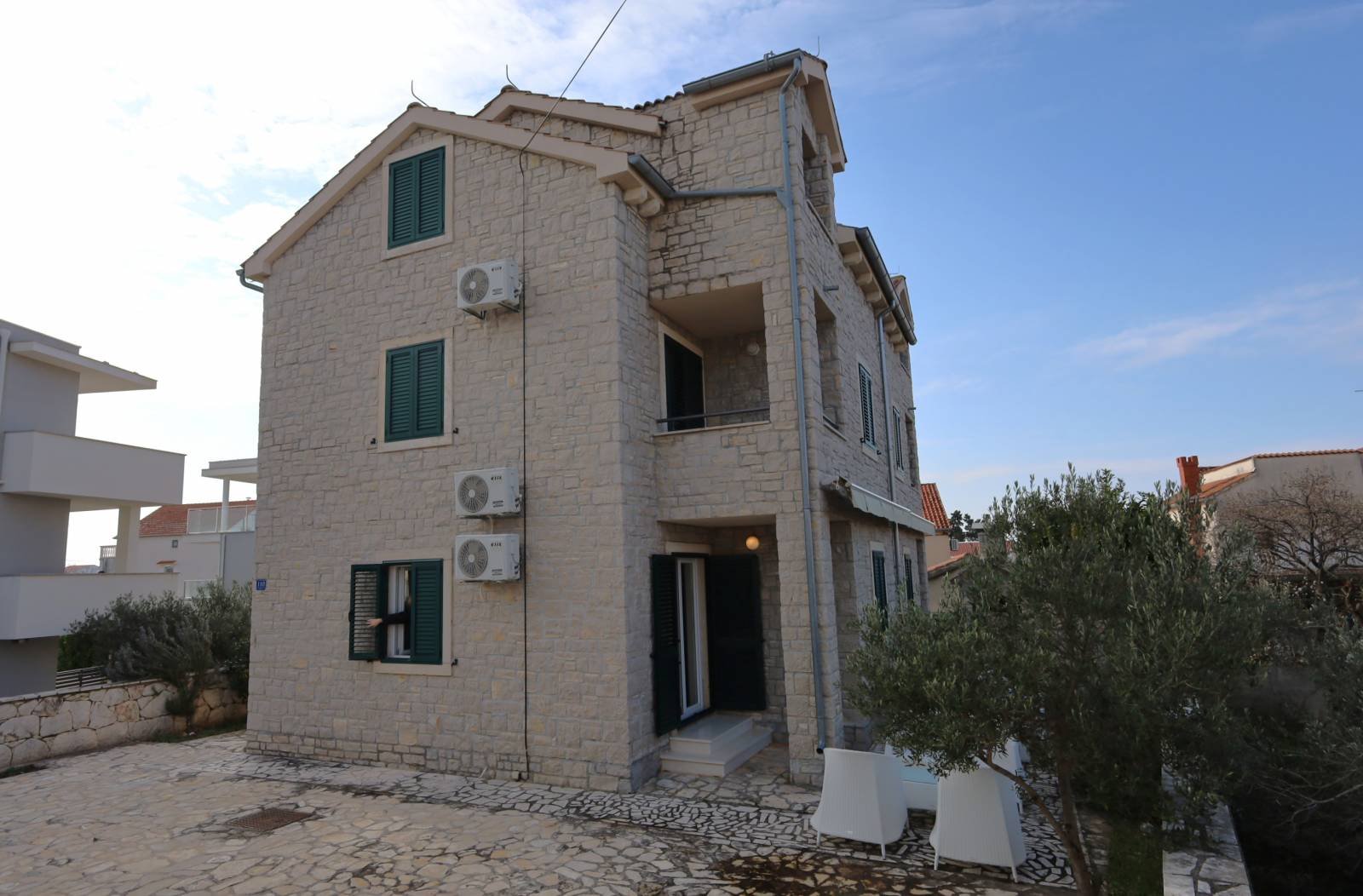 571368 - Villa in Vodice