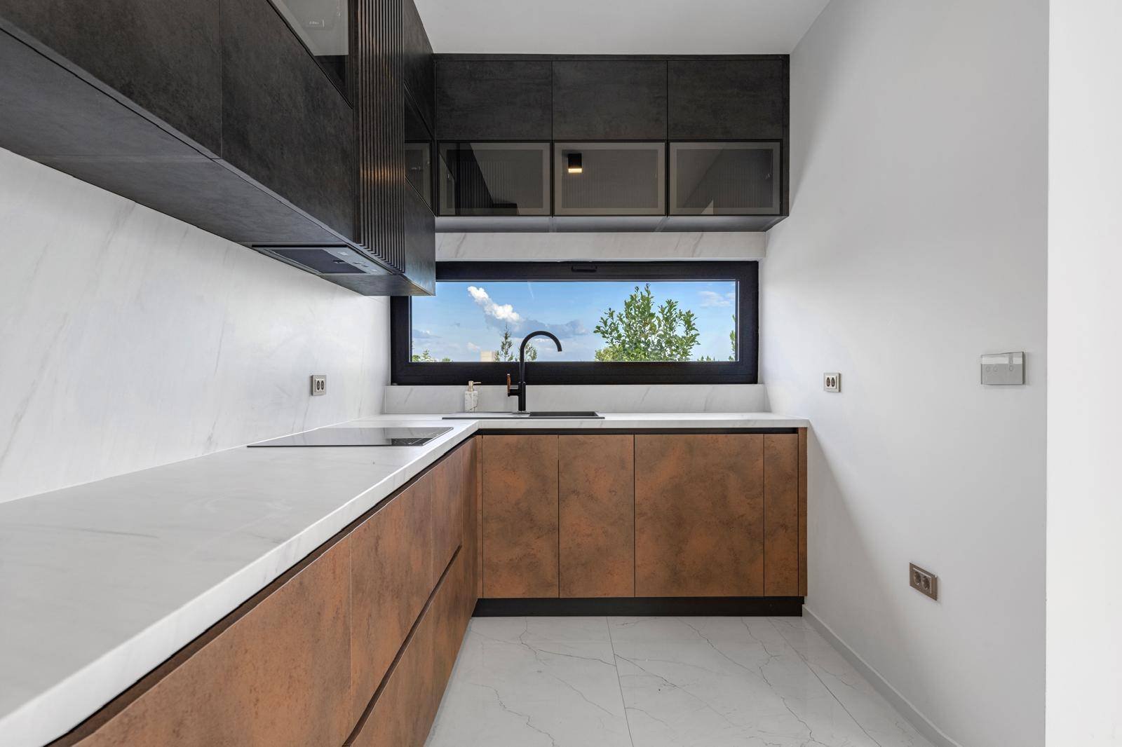 577504 - Villa in Tribunj