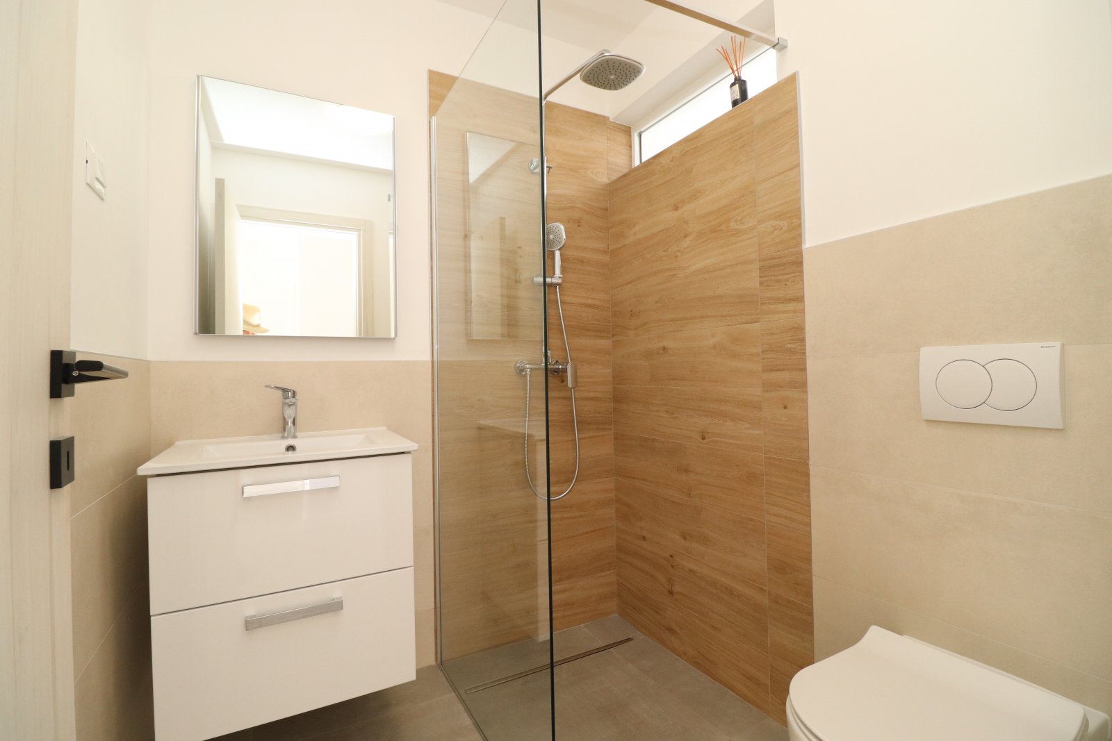 274492 - Villa in Tisno