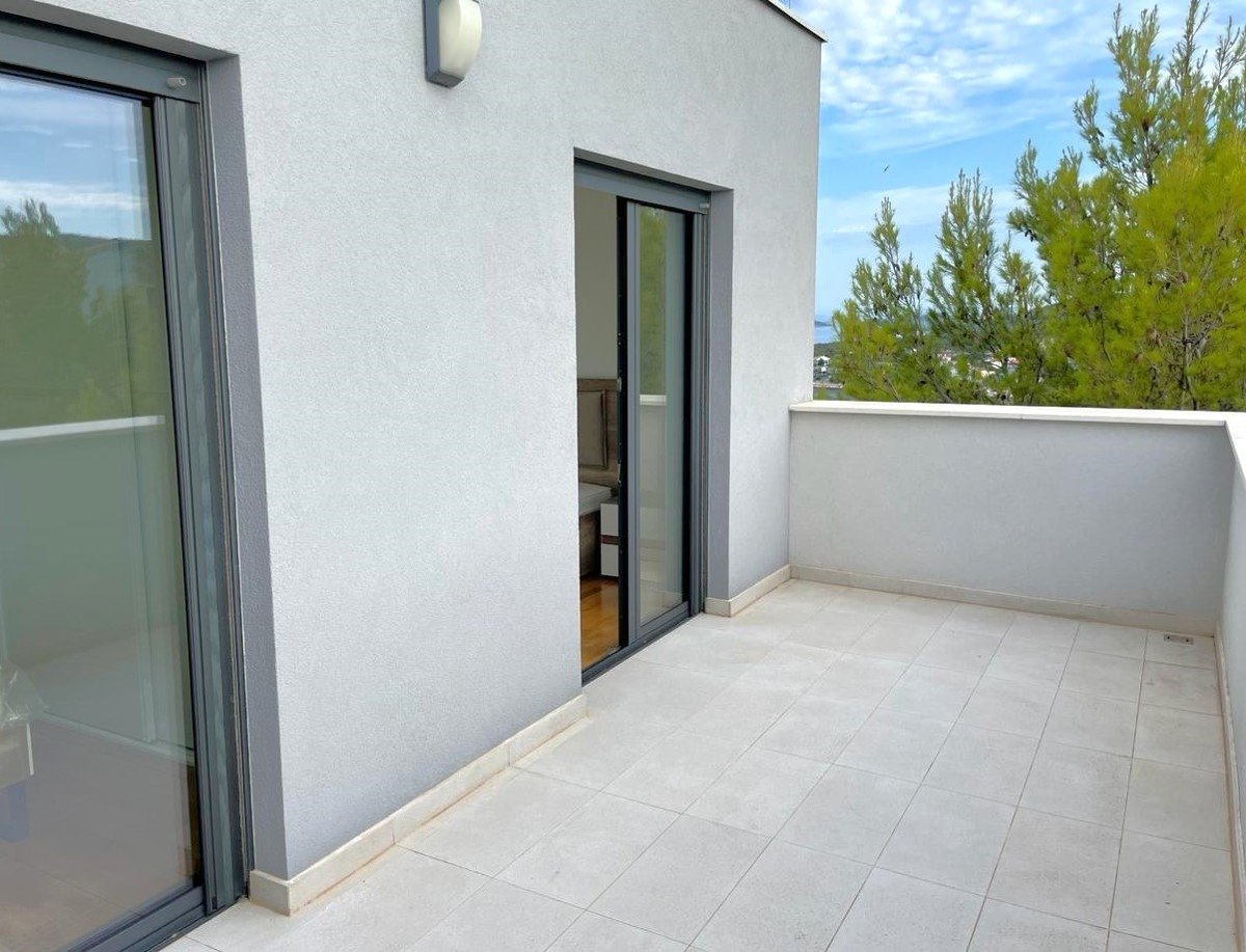 275004 - Wohnung in Primošten