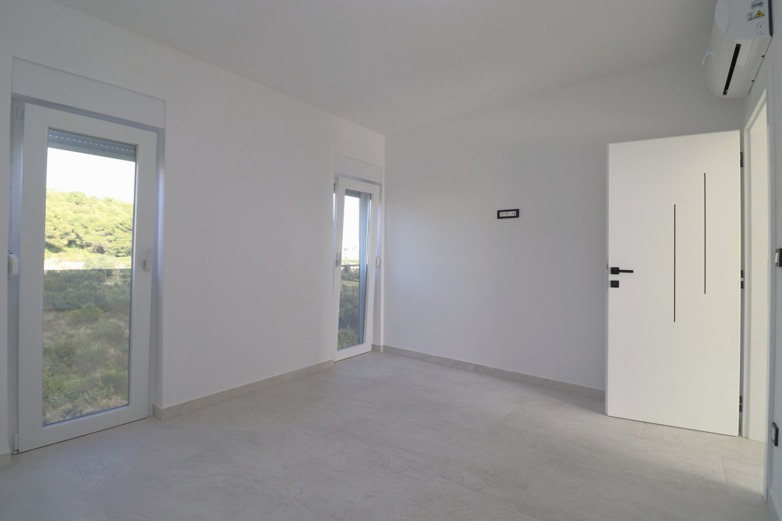 277086 - Villa in Tribunj