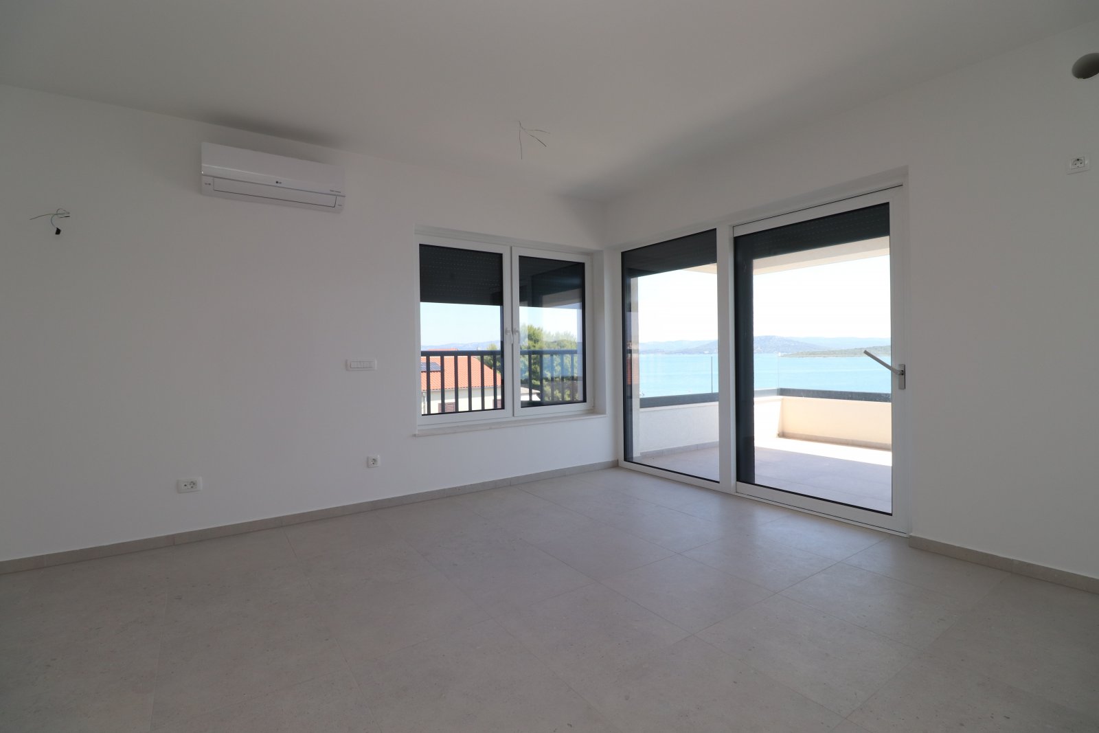 274481 - Wohnung in Tisno